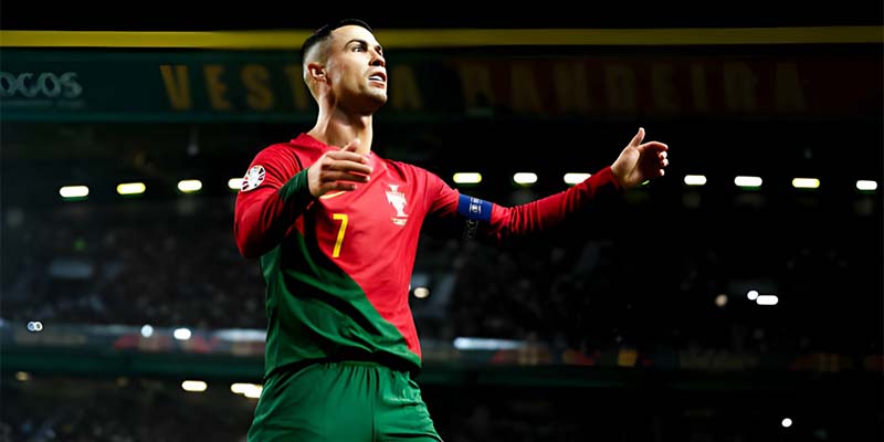 Cristiano Ronaldo là chủ nhân của 5 danh hiệu Quả bóng vàng